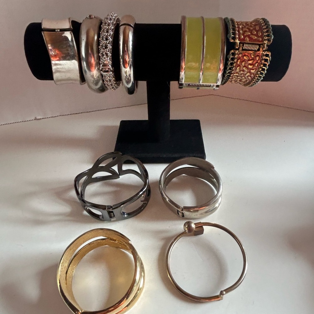 Elegant Silver and Gold Tone Hinged Bracelets VTG to Modern - Picture 2 of 5